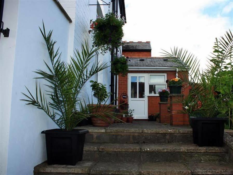 Laurels Bed & Breakfast Oswestry Ngoại thất bức ảnh